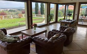 Villa Rolls - Porzione Di Villa Con Piscina,Giardino E Parcheggi